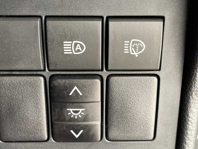 トヨタ ランドクルーザー プラド TX Lパッケージ マットブラED 愛知県 2023(令5)年 2.3万km ブラック トヨタセーフティセンス/純正9型ディスプレイオーディオナビ/全方位カメラ/サンルーフ/レーダークルーズコントロール/シートヒーター/エアシート/バックカメラ/パワーシート/コーナーセンサー/純正アルミホイール/ルーフレール/ETC2.0/ブラインドスポットモニター/LEDヘッドライト/オートマチックハイビーム/ドライブレコーダー/衝突軽減システム/フルセグ/Bluetooth/ステアリングスイッチ/スマートキー/プッシュスタート