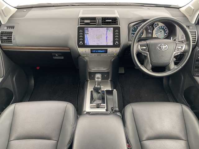 トヨタ ランドクルーザー プラド TX Lパッケージ マットブラED 愛知県 2023(令5)年 2.3万km ブラック トヨタセーフティセンス/純正9型ディスプレイオーディオナビ/全方位カメラ/サンルーフ/レーダークルーズコントロール/シートヒーター/エアシート/バックカメラ/パワーシート/コーナーセンサー/純正アルミホイール/ルーフレール/ETC2.0/ブラインドスポットモニター/LEDヘッドライト/オートマチックハイビーム/ドライブレコーダー/衝突軽減システム/フルセグ/Bluetooth/ステアリングスイッチ/スマートキー/プッシュスタート