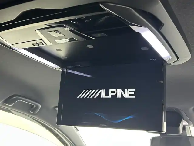 トヨタ ヴォクシー ZS 煌 熊本県 2019(平31)年 6.9万km ホワイトパールクリスタルシャイン アルパインナビEX11Z（ＣＤ・ＤＶＤ・フルセグ・ＢＴ）/アルパインフリップダウンモニター/バックカメラ　/ビルトインＥＴＣ　/両側パワースライドドア　/クルーズコントロール　/プリクラッシュブレーキ　/レーンデェパーチャアラート　/アイドリングストップ/横滑り防止/社外フロアマット/純正16インチAW/オートライト/オートマチックハイビーム/LEDヘッドライト/フォグライト/スマートキー/プッシュスタート