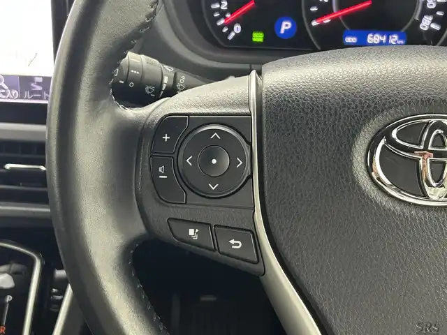 トヨタ ヴォクシー ZS 煌 熊本県 2019(平31)年 6.9万km ホワイトパールクリスタルシャイン アルパインナビEX11Z（ＣＤ・ＤＶＤ・フルセグ・ＢＴ）/アルパインフリップダウンモニター/バックカメラ　/ビルトインＥＴＣ　/両側パワースライドドア　/クルーズコントロール　/プリクラッシュブレーキ　/レーンデェパーチャアラート　/アイドリングストップ/横滑り防止/社外フロアマット/純正16インチAW/オートライト/オートマチックハイビーム/LEDヘッドライト/フォグライト/スマートキー/プッシュスタート