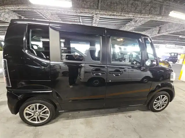 ホンダ Ｎ ＢＯＸ G ターボ Lパッケージ 長崎県 2014(平26)年 6.5万km スマートブラック ワンオーナー/純正ナビ/ワンセグTV/両側パワースライドドア/バックカメラ/ビルトインETC/ドライブレコーダー/クルーズコントロール/ターボ/純正オプHIDヘッドランプ/オートライト/革巻きステアリング/ステアリングスイッチ/パドルシフト/後席チップアップシート/純正14インチアルミホイール/スマートキー/プッシュエンジンスタート/禁煙車