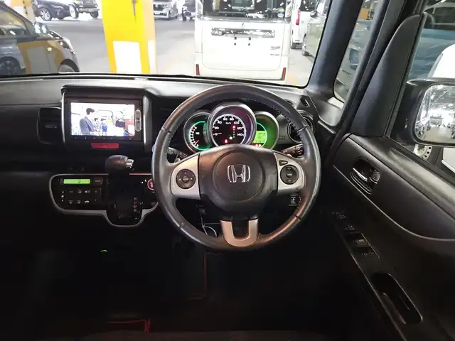 ホンダ Ｎ ＢＯＸ G ターボ Lパッケージ 長崎県 2014(平26)年 6.5万km スマートブラック ワンオーナー/純正ナビ/ワンセグTV/両側パワースライドドア/バックカメラ/ビルトインETC/ドライブレコーダー/クルーズコントロール/ターボ/純正オプHIDヘッドランプ/オートライト/革巻きステアリング/ステアリングスイッチ/パドルシフト/後席チップアップシート/純正14インチアルミホイール/スマートキー/プッシュエンジンスタート/禁煙車