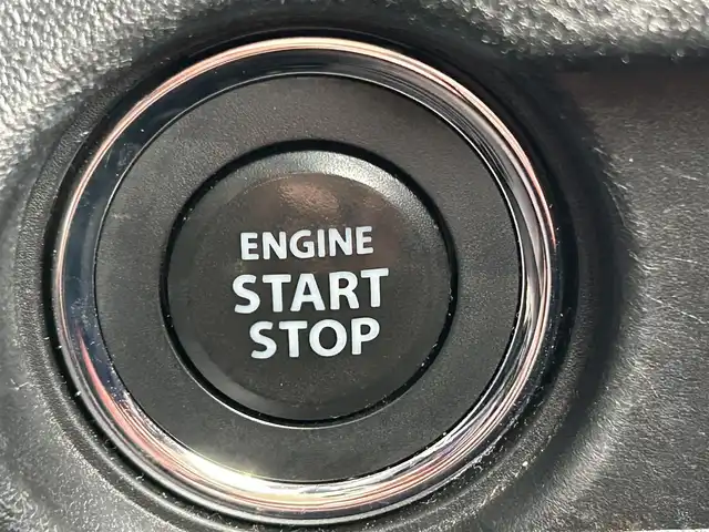 スズキ ジムニー XC 大阪府 2020(令2)年 5.1万km ジャングルグリーン スズキセーフティサポート/・デュアルカメラブレーキーサポート/・クルーズコントロール/・ふらつき警報機能/・車線逸脱警報機能/・ハイビームアシスト/・ダウンヒルアシストコントロール/・アンチロック・ブレーキ・システム/・レーンアシスト/ディーラナビ/・Bluetooth/フルセグTV/CD/DVD/USB/ラジオ/主要装備/・バックカメラ/・シートヒーター/・LEDヘッドライト/・フォグランプ/・ドライブレコーダー前/・ETC