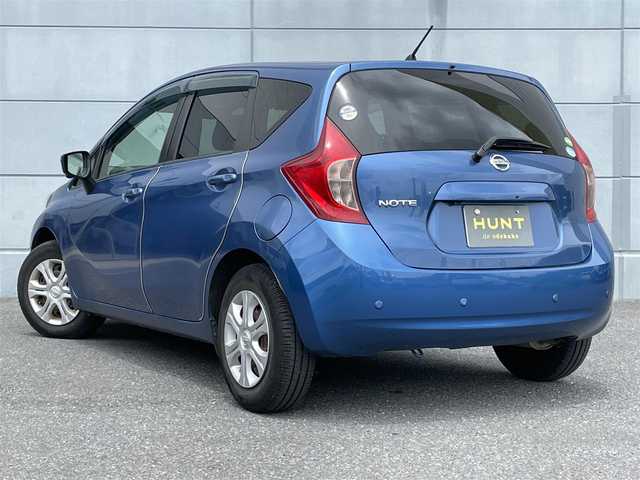 日産 ノート XVセレ +セーフⅡ 千葉県 2016(平28)年 5.5万km シャイニングブルー 衝突軽減ブレーキ/レーンキープアシスト/コーナーセンサー(前後)/純正ナビ(MC315D-W)/フルセグ/BT/DVD/CD/USB/AUX/アラウンドビューモニター/ETC/ステアリングスイッチ/アイドリングストップ/スマートキー/プッシュスタート/LEDヘッドライト/オートライト/電動格納/ウィンカーミラー/フロアマット/サイドバイザー