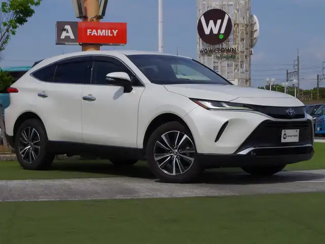 トヨタ ハリアー ハイブリッド G 千葉県 2020(令2)年 6.2万km ホワイトパールクリスタルシャイン Toyota Safety Sense/・プリクラッシュセーフティ/・レーンディパーチャーアラート/・オートハイビーム/・レーダークルーズコントロール/パワーバックドア/デジタルインナーミラー/純正コネクティッドナビ/地デジTV/【Bluetooth接続】/バックカメラ/JBLサウンド/ハーフレザーシート/運転席パワーシート/革巻きステアリング/ステアリングスイッチ/ETC/LEDヘッドライト/純正18インチアルミホイル/サイド/カーテンエアバッグ/スマートキー