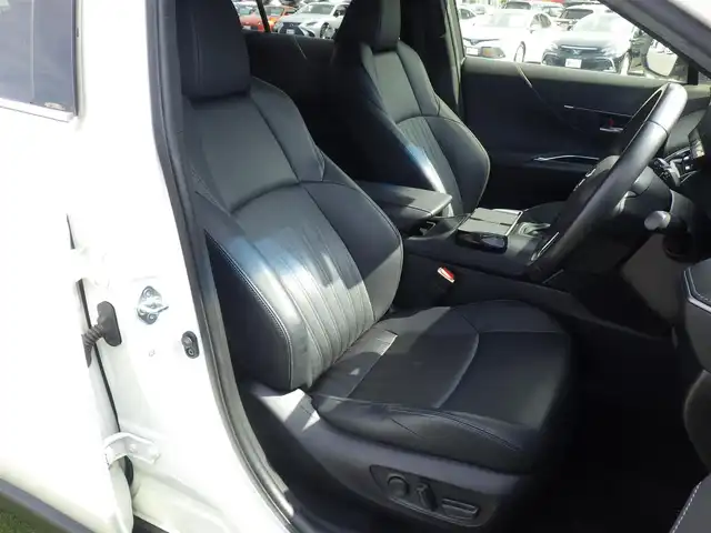 トヨタ ハリアー ハイブリッド G 千葉県 2020(令2)年 6.2万km ホワイトパールクリスタルシャイン Toyota Safety Sense/・プリクラッシュセーフティ/・レーンディパーチャーアラート/・オートハイビーム/・レーダークルーズコントロール/パワーバックドア/デジタルインナーミラー/純正コネクティッドナビ/地デジTV/【Bluetooth接続】/バックカメラ/JBLサウンド/ハーフレザーシート/運転席パワーシート/革巻きステアリング/ステアリングスイッチ/ETC/LEDヘッドライト/純正18インチアルミホイル/サイド/カーテンエアバッグ/スマートキー