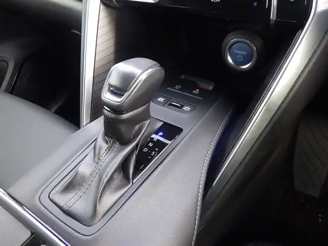 トヨタ ハリアー ハイブリッド G 千葉県 2020(令2)年 6.2万km ホワイトパールクリスタルシャイン Toyota Safety Sense/・プリクラッシュセーフティ/・レーンディパーチャーアラート/・オートハイビーム/・レーダークルーズコントロール/パワーバックドア/デジタルインナーミラー/純正コネクティッドナビ/地デジTV/【Bluetooth接続】/バックカメラ/JBLサウンド/ハーフレザーシート/運転席パワーシート/革巻きステアリング/ステアリングスイッチ/ETC/LEDヘッドライト/純正18インチアルミホイル/サイド/カーテンエアバッグ/スマートキー
