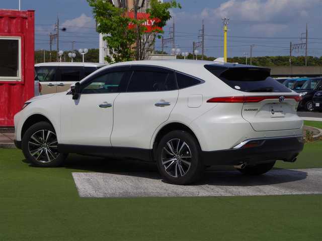トヨタ ハリアー ハイブリッド G 千葉県 2020(令2)年 6.2万km ホワイトパールクリスタルシャイン Toyota Safety Sense/・プリクラッシュセーフティ/・レーンディパーチャーアラート/・オートハイビーム/・レーダークルーズコントロール/パワーバックドア/デジタルインナーミラー/純正コネクティッドナビ/地デジTV/【Bluetooth接続】/バックカメラ/JBLサウンド/ハーフレザーシート/運転席パワーシート/革巻きステアリング/ステアリングスイッチ/ETC/LEDヘッドライト/純正18インチアルミホイル/サイド/カーテンエアバッグ/スマートキー