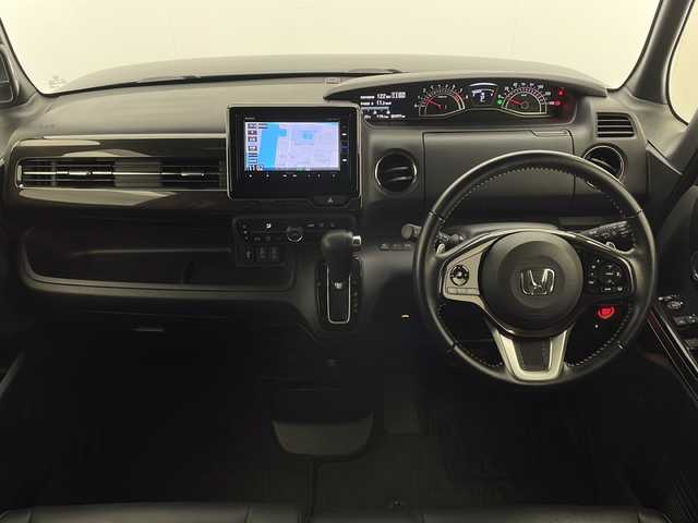 ホンダ Ｎ ＢＯＸ カスタム G L ターボ ホンダセンシング 宮崎県 2018(平30)年 5.2万km クリスタルブラックパール Honda SENSING/〇衝突軽減ブレーキ〈CMBS〉/〇誤発進抑制機能/〇後方誤発進抑制機能/〇歩行者事故低減ステアリング/〇路外逸脱抑制機能/〇ACC〈アダプティブ・クルーズ・コントロール〉/〇LKAS〈車線維持支援システム〉/〇オートハイビーム/〇先行車発進お知らせ機能/〇標識認識機能/純正7型SDナビ/フルセグTV/CD/DVD/Bluetooth/バックカメラ/両側パワースライドドア/パドルシフト/純正15インチAW/合皮シート/ビルトインETC/ドライブレコーダー/LEDヘッドライト/取扱説明書