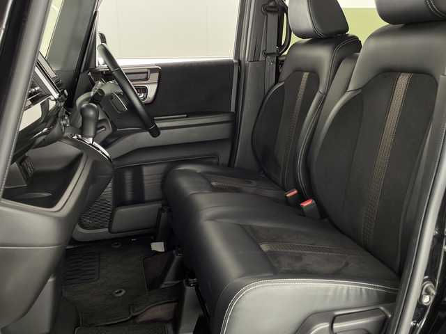 ホンダ Ｎ ＢＯＸ カスタム G L ターボ ホンダセンシング 宮崎県 2018(平30)年 5.2万km クリスタルブラックパール Honda SENSING/〇衝突軽減ブレーキ〈CMBS〉/〇誤発進抑制機能/〇後方誤発進抑制機能/〇歩行者事故低減ステアリング/〇路外逸脱抑制機能/〇ACC〈アダプティブ・クルーズ・コントロール〉/〇LKAS〈車線維持支援システム〉/〇オートハイビーム/〇先行車発進お知らせ機能/〇標識認識機能/純正7型SDナビ/フルセグTV/CD/DVD/Bluetooth/バックカメラ/両側パワースライドドア/パドルシフト/純正15インチAW/合皮シート/ビルトインETC/ドライブレコーダー/LEDヘッドライト/取扱説明書