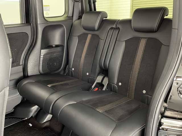ホンダ Ｎ ＢＯＸ カスタム G L ターボ ホンダセンシング 宮崎県 2018(平30)年 5.2万km クリスタルブラックパール Honda SENSING/〇衝突軽減ブレーキ〈CMBS〉/〇誤発進抑制機能/〇後方誤発進抑制機能/〇歩行者事故低減ステアリング/〇路外逸脱抑制機能/〇ACC〈アダプティブ・クルーズ・コントロール〉/〇LKAS〈車線維持支援システム〉/〇オートハイビーム/〇先行車発進お知らせ機能/〇標識認識機能/純正7型SDナビ/フルセグTV/CD/DVD/Bluetooth/バックカメラ/両側パワースライドドア/パドルシフト/純正15インチAW/合皮シート/ビルトインETC/ドライブレコーダー/LEDヘッドライト/取扱説明書