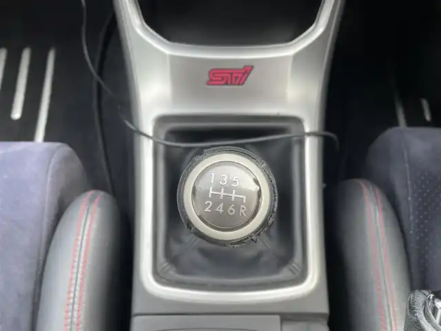スバル インプレッサ ＷＲＸ STi 石川県 2010(平22)年 11.9万km WRブルーマイカ 登録時118269Km/ナビ/（AM・FM・HDDmusic・CD・DVD）/スペアキー　/バックカメラ　/パワステ　/横すべり防止　/ＨＩＤライト　/フォグライト　/電動格納ミラー　/純正フロアマット　/ワンセグＴＶ　/プッシュスタート　/ＥＴＣ　/保証書　/取説