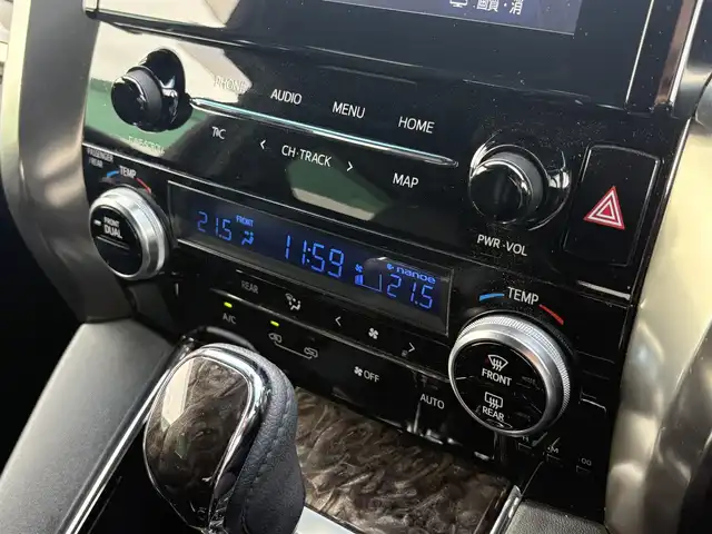トヨタ アルファード S タイプゴールドⅢ 徳島県 2022(令4)年 2.2万km ホワイトパールクリスタルシャイン 純正9インチディスプレイオーディオ/(AM/FM/TV/Bluetooth/USB)/モデリスタフルエアロ/純正フリップダウンモニター/バック・全周囲カメラ/ETC/両側電動パワースライドドア/電動リアゲート/クルーズコントロール/前後コーナーセンサー/レーンキープアシスト/オートライト/ドアバイザー