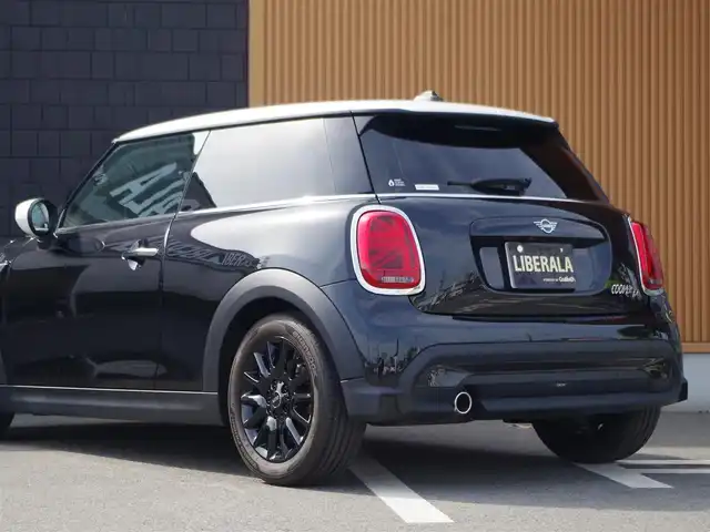 ＭＩＮＩ ミニ クーパー D 埼玉県 2022(令4)年 2.6万km 黒Ⅱ ワンオーナー/ブラックハーフレザー/オートクルーズコントロール/インテリジェントセーフティ/バックカメラ/パークディスタンスコントロール/CarPlay/Bluetooth/シートHI/ETC/横滑り防止装置/アイドリングストップ