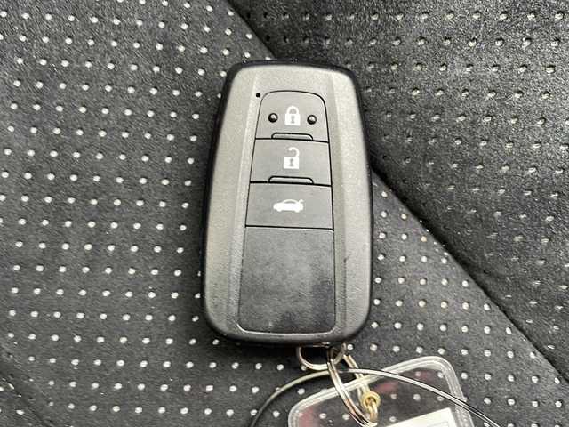 トヨタ ８６ GT リミテッド ブラックPKG 岐阜県 2018(平30)年 6万km ダークグレーメタリック 純正ＳＤナビ　/フルセグテレビ　/ＥＴＣ２．０　/クルコン　/バックカメラ　/コーナーセンサー前後　/オートライト　/エアバッグＷ＋サイド　/ＬＥＤヘッドライト　/スマートキー　/ＭＴモード付ＡＴ　/プッシュスタート/レザーシート/シートヒーターD＋N席/純正アルミホイール/ABS/横滑り防止装置/CDチェンジャー/AAC/レッドキャリパー/リヤウイング