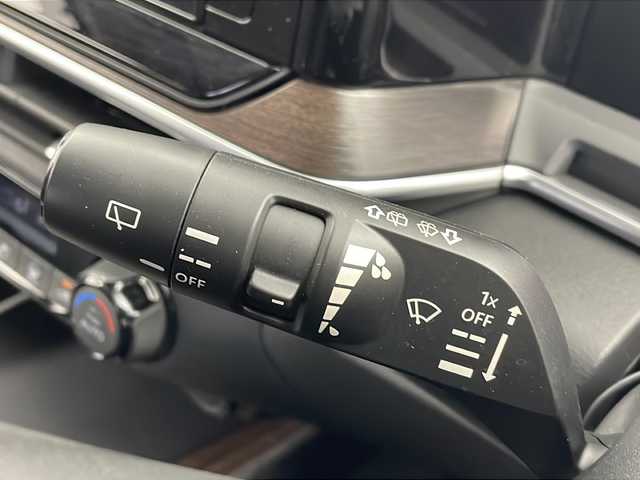 日産 オーラ 栃木県 2022(令4)年 2.7万km バーガンディー 純正ナビ/(CD/DVD/BT/AM/FM/フルセグ/iPod）/アラウンドビューモニター/インテリジェントルームミラー/エマージェンシーブレーキ/車線逸脱警報/後側方衝突防止支援/速度表表示/標識検知支援/後退時車両検知/オートマチックハイビーム/プッシュスタート/スマートキー/電動格納ミラー/フォグライト