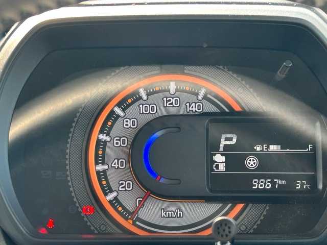 スズキ スペーシア ギア HYBRID XZ 千葉県 2021(令3)年 1万km クールカーキパールメタリック/ガンメタリック2トーン ワンオーナー/純正ナビ/フルセグTV/Bluetooth/両側パワースライドドア/レーダークルーズコントロール/前席シートヒーター/デュアルカメラブレーキサポート/車線逸脱警報/先行車発進お知らせ/標識認識機能/誤発進抑制機能/オートハイビーム/ルーフレール/ウィンカーミラー/プッシュスタート/スマートキー/スペアキー1本/LEDヘッドライト/純正フロアマット/保証書・取扱説明書