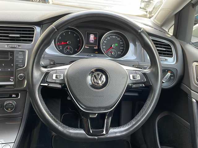 フォルクスワーゲン ゴルフ オールトラック TSI 4 モーション アップグレード PKG 道央・札幌 2016(平28)年 6.8万km パール 純正ナビ(FM/AM。BT、CD、DVD、SD)/純正ドアバイザー/ETC/オートライト/バックカメラ/積み込みタイヤ(サマータイヤ)/ドラレコ前後/横滑り防止/プッシュスタート
