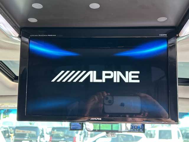 トヨタ アルファードハイブリット SR 和歌山県 2020(令2)年 3.2万km ホワイトパールクリスタルシャイン ALIPINE11インチナビ（Ex11z）/フルセグTV/Bluetooth/CD/DVD/バックカメラ/ALPINEフリップダウンモニター/ETC/前後ドライブレコーダー/トヨタセーフティセンス/プリクラッシュセーフティー/車線逸脱防止機能/BSM（ブラインドスポットモニター）/レーダークルーズコントロール/デジタルインナーミラー/両側パワースライドドア/本木目革巻きステアリング/ステアリングスイッチ/レザーシート/前席パワーシート（メモリ付き）/前席シートヒーター/前席シートベンチレーション/LEDヘッドライト/フォグランプ/オートライト/オートハイビーム/社外20インチAW/純正フロアマット/プッシュスタート/スマートキー
