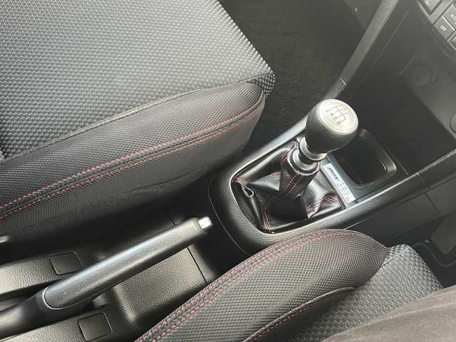 スズキ スイフト スポーツ 埼玉県 2013(平25)年 7.2万km スノーホワイトパール (株)IDOMが運営する【じしゃロン熊谷店】の自社ローン専用車両になりますこちらは現金またはオートローンご利用時の価格です。自社ローンご希望の方は別途その旨お申付け下さい/マニュアル車/禁煙車/社外オーディオ/クルーズコントロール/オートエアコン/ドライブレコーダー（前後）/ETC/オートライト/プッシュスタート/ステアリングスイッチ/フォグランプ/車高調/スマートキー/スペアキー×１