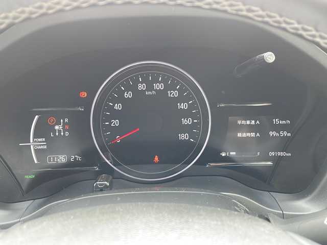 ホンダ ヴェゼル ハイブリッド 沖縄県 2016(平28)年 9.2万km ホワイトオーキッドパール 純正８インチナビ/（ＡＭ／ＦＭ／ＣＤ／ＤＶＤ／ＢＴ）　/バックカメラ　フルセグＴＶ　/衝突軽減システム　/純正１８インチＡＷ　/クルーズコントロール　/ＵＳＢ入力端子　/ＥＴＣ　/ＬＥＤヘッドライト　/スマートキー/プッシュスタート/純正フロアマット/オートライト/レーンキープアシスト