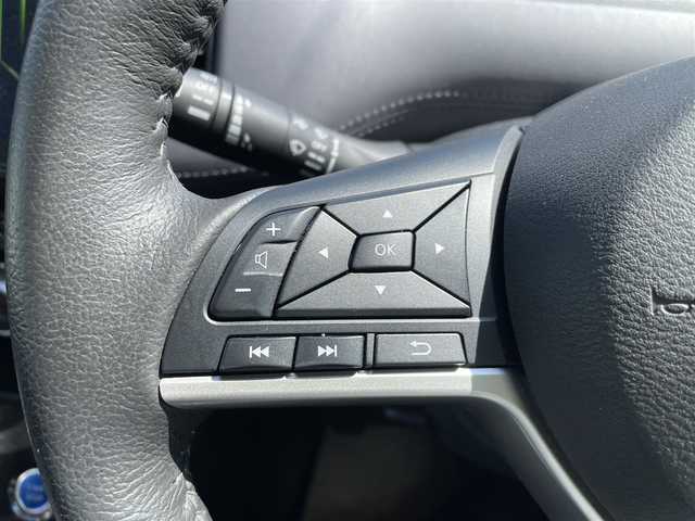 日産 セレナ e－パワー ハイウェイスター V 石川県 2020(令2)年 7.1万km ブリリアントホワイトパール 純正10型ナビ/フルセグTV/アラウンドビューモニター/LEDヘッドライト/ETC/インテリキー/プッシュスタート/両側パワースライドドア/エマージェンシーブレーキ/純正アルミホイール/オートライト/クリアランスソナー