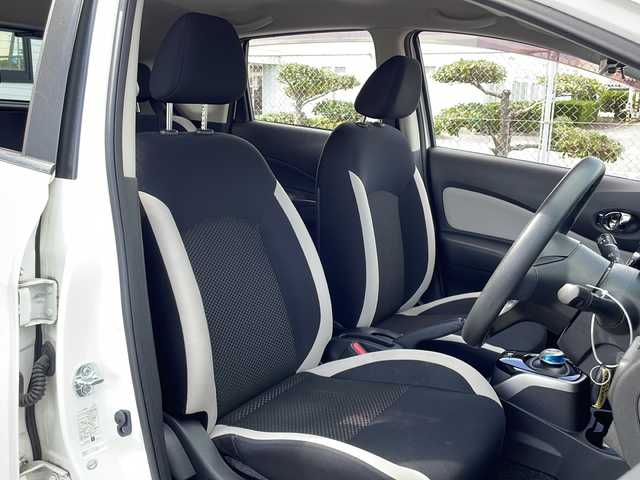 日産 ノート e－パワー X 山口県 2016(平28)年 9.9万km ブリリアントホワイトパール 純正SDナビ　【MM316D-W】/・DVD再生機能有/・フルセグテレビ/・アラウンドビューモニター/・Bluetooth接続/ETC/衝突被害軽減ブレーキ/横滑り防止装置/レーンキープアシスト/コーナーセンサー/純正フロアマット/スマートキー/プッシュスタート/スペアキー1本/ドアバイザー/ウィンカーミラー/保証書