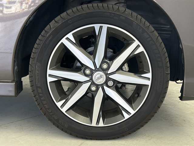 日産 デイズ ルークス HWS X Vセレクション 茨城県 2019(令1)年 1.9万km アッシュブラウンM 純正ナビ　フルセグＴＶ　全周囲カメラ　両側電動スライドドア　衝突軽減ブレーキ　ドライブレコーダー　ＥＴＣ　ＬＥＤライト　オートハイビーム　車線逸脱警報装置　スマートキー　純正アルミホイール　禁煙車