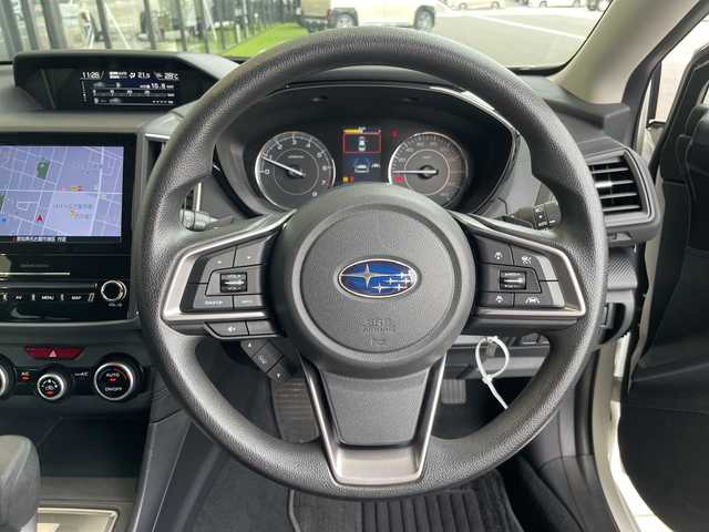 スバル インプレッサ スポーツ 1．6i－L アイサイト 愛知県 2018(平30)年 2.1万km クリスタルホワイトP 純正8型ナビ/レーダークルーズコントロール/バックカメラ/コーナーセンサー/パドルシフト/オートライト/ＥＴＣ/衝突軽減システム/フルセグ/CD DVD/Bluetooth/ステアリングスイッチ