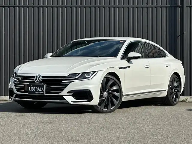 フォルクスワーゲン アルテオン TSI 4モーション Rラインアドバンス 福島県 2019(平31)年 5.6万km オリックスホワイトパールエフェクト ワンオーナー/４WD/純正ナビ(CD/DVD/BT/SD/AUX/USB)/フルセグTV/バック　360°カメラ/ETC2.0/黒ハーフレザーシート/シートヒーター/パワーシート/パワーバックドア/前後ドライブレコーダー/ステアリングスイッチ/アダプティブクルーズコントロール/純正20AW/純正フロアマット/保証書/取扱説明書/スペアキー