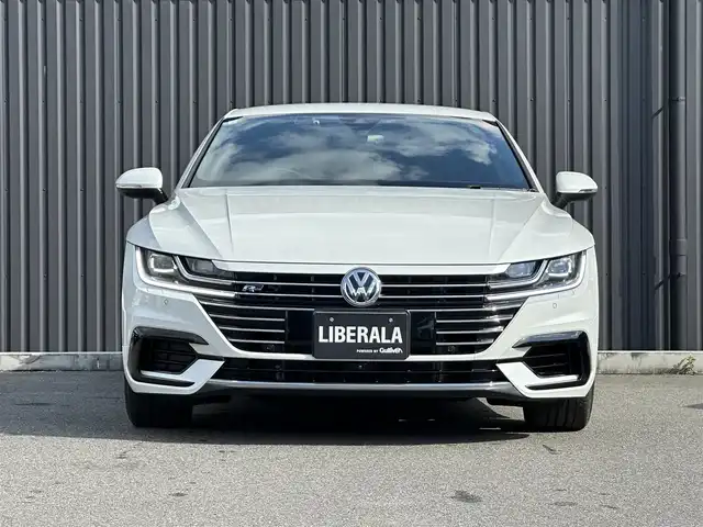 フォルクスワーゲン アルテオン TSI 4モーション Rラインアドバンス 福島県 2019(平31)年 5.6万km オリックスホワイトパールエフェクト ワンオーナー/４WD/純正ナビ(CD/DVD/BT/SD/AUX/USB)/フルセグTV/バック　360°カメラ/ETC2.0/黒ハーフレザーシート/シートヒーター/パワーシート/パワーバックドア/前後ドライブレコーダー/ステアリングスイッチ/アダプティブクルーズコントロール/純正20AW/純正フロアマット/保証書/取扱説明書/スペアキー