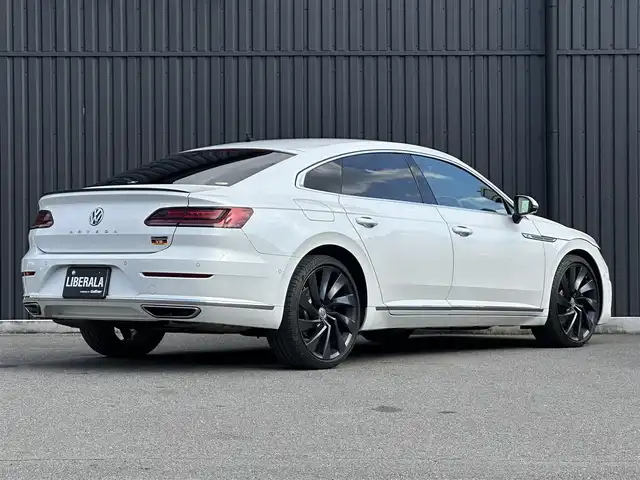 フォルクスワーゲン アルテオン TSI 4モーション Rラインアドバンス 福島県 2019(平31)年 5.6万km オリックスホワイトパールエフェクト ワンオーナー/４WD/純正ナビ(CD/DVD/BT/SD/AUX/USB)/フルセグTV/バック　360°カメラ/ETC2.0/黒ハーフレザーシート/シートヒーター/パワーシート/パワーバックドア/前後ドライブレコーダー/ステアリングスイッチ/アダプティブクルーズコントロール/純正20AW/純正フロアマット/保証書/取扱説明書/スペアキー