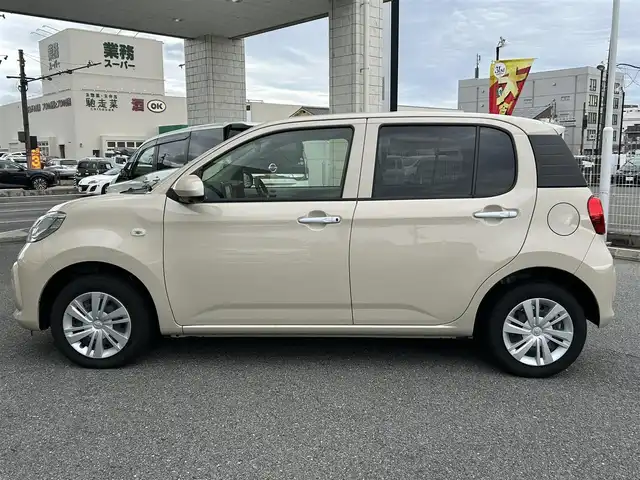 トヨタ パッソ X Lパッケージ 奈良県 2022(令4)年 1.1万km キナコメタリック 1オーナー/純正ディーラーナビ(NSCN-W68)/BT/TV/CD/SD/AUX//衝突軽減システム/アラウンドビューカメラ/コーナーセンサー/横滑り防止装置/バックカメラ/ETC2.0/ドラレコ/アイドリングストップ/オートLEDライト/保証書・スペアキー付