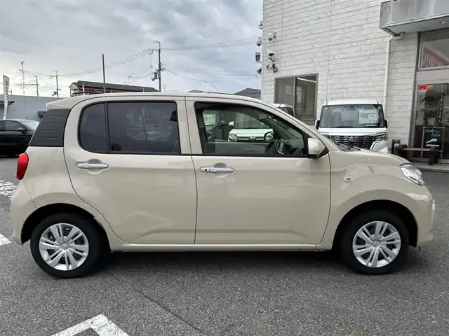 トヨタ パッソ X Lパッケージ 奈良県 2022(令4)年 1.1万km キナコメタリック 1オーナー/純正ディーラーナビ(NSCN-W68)/BT/TV/CD/SD/AUX//衝突軽減システム/アラウンドビューカメラ/コーナーセンサー/横滑り防止装置/バックカメラ/ETC2.0/ドラレコ/アイドリングストップ/オートLEDライト/保証書・スペアキー付
