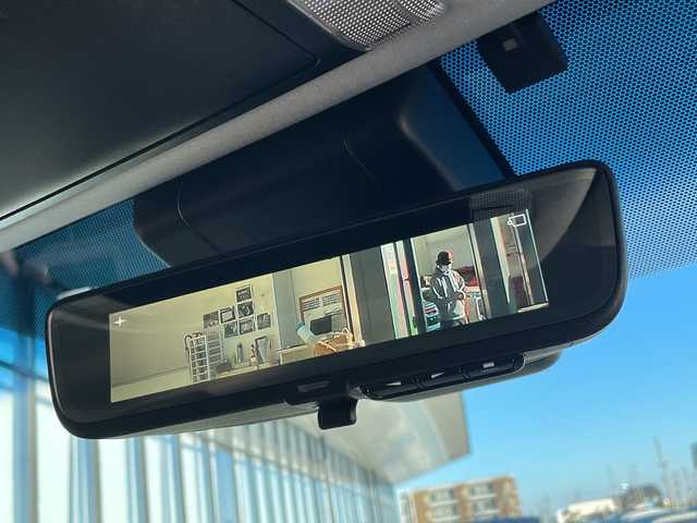 トヨタ アルファード S 愛知県 2019(平31)年 4.7万km ホワイトパールクリスタルシャイン 純正9型ナビ/フリップダウンモニター/両側パワースライドドア/レーダークルーズコントロール/バックカメラ/コーナーセンサー/純正アルミホイール/ブラインドスポットモニター/LEDヘッドライト/インテリジェントミラー/オートマチックハイビーム/ETC/衝突軽減システム/フルセグ/CD DVD/Bluetooth/ステアリングスイッチ/スマートキー/プッシュスタート