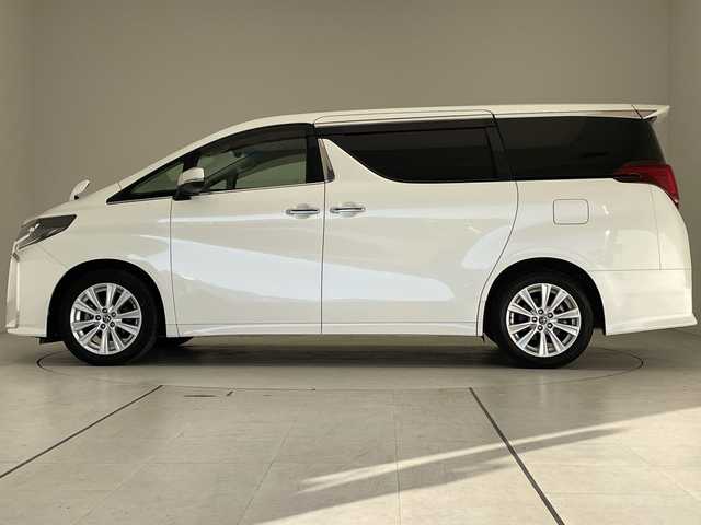 トヨタ アルファード S 愛知県 2019(平31)年 4.7万km ホワイトパールクリスタルシャイン 純正9型ナビ/フリップダウンモニター/両側パワースライドドア/レーダークルーズコントロール/バックカメラ/コーナーセンサー/純正アルミホイール/ブラインドスポットモニター/LEDヘッドライト/インテリジェントミラー/オートマチックハイビーム/ETC/衝突軽減システム/フルセグ/CD DVD/Bluetooth/ステアリングスイッチ/スマートキー/プッシュスタート