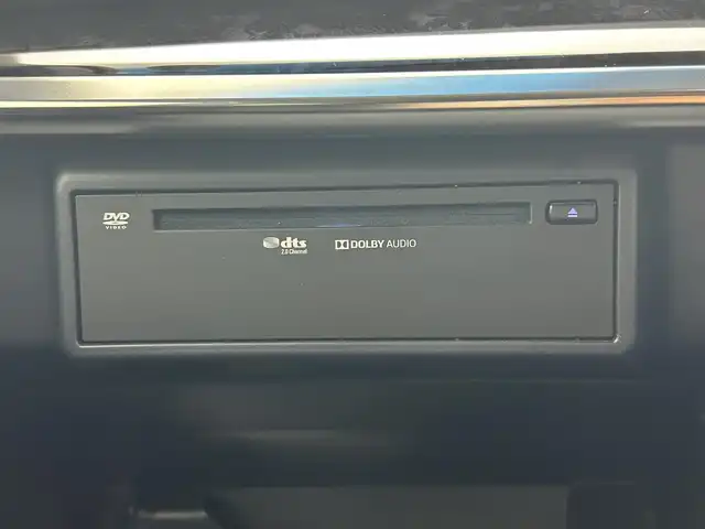 トヨタ アルファード S Cパッケージ 岡山県 2022(令4)年 3.2万km ホワイトパールクリスタルシャイン 純正9インチメモリナビ/（CD/DVD/BT/USB/AppleCarplay/AndroidAuto/フルセグ/テレビキャンセラー）/バックカメラ/純正12.1インチフリップダウンモニター(V12T-R68C)/純正ビルトインETC2.0/100V充電/プリクラッシュセーフティ/クリアランスソナー/レーントレーシングアシスト/リアクロストラフィックアラート/ロードサインアシスト/ブラインドスポットモニター/デジタルインナーミラー/前後ドライブレコーダー/両側パワースライドドア/電動格納ウィンカーミラー/ドアバイザー/ロールサンシェード/LEDヘッドライト/オートマチックハイビーム/フロントフォグランプ/純正18インチアルミホイール/革シート/運転席メモリ付きパワーシート/シートヒーター/シートベンチレーション/パワーバックドア/エンジンスターター