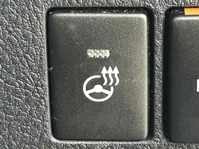 トヨタ アルファード S Cパッケージ 岡山県 2022(令4)年 3.2万km ホワイトパールクリスタルシャイン 純正9インチメモリナビ/（CD/DVD/BT/USB/AppleCarplay/AndroidAuto/フルセグ/テレビキャンセラー）/バックカメラ/純正12.1インチフリップダウンモニター(V12T-R68C)/純正ビルトインETC2.0/100V充電/プリクラッシュセーフティ/クリアランスソナー/レーントレーシングアシスト/リアクロストラフィックアラート/ロードサインアシスト/ブラインドスポットモニター/デジタルインナーミラー/前後ドライブレコーダー/両側パワースライドドア/電動格納ウィンカーミラー/ドアバイザー/ロールサンシェード/LEDヘッドライト/オートマチックハイビーム/フロントフォグランプ/純正18インチアルミホイール/革シート/運転席メモリ付きパワーシート/シートヒーター/シートベンチレーション/パワーバックドア/エンジンスターター