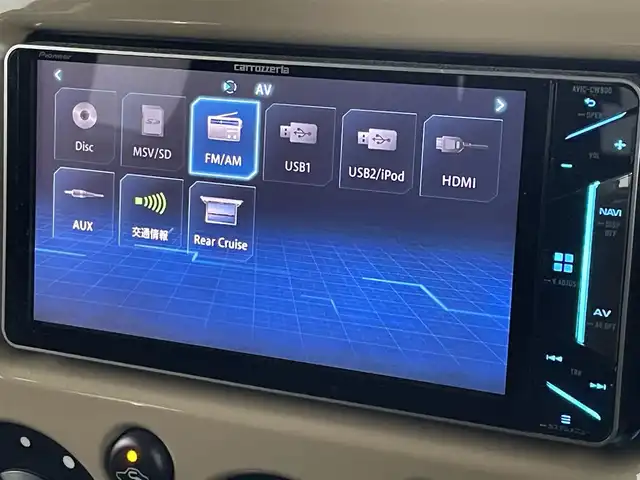 トヨタ ＦＪクルーザー カラーパッケージ 滋賀県 2016(平28)年 8.1万km ベージュ/ホワイト 社外SDナビ/・フルセグTV/FM/AM/Bluetooth/・CD/DVD/SD/USB/HDMI/バックカメラ/ETC/革巻きステアリング/サイドステップ/背面スペアタイヤ/マッドガード/クリアランスソナー/クルーズコントロール/横滑り防止装置/RRデフロック/リモコンキー/スペアキー/純正フロアマット