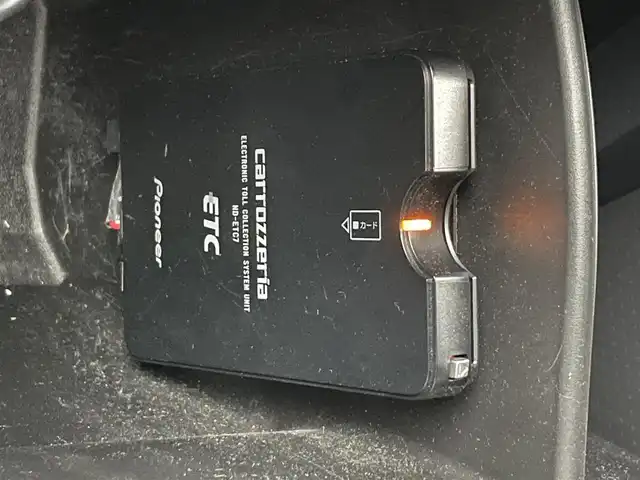 トヨタ ＦＪクルーザー カラーパッケージ 滋賀県 2016(平28)年 8.1万km ベージュ/ホワイト 社外SDナビ/・フルセグTV/FM/AM/Bluetooth/・CD/DVD/SD/USB/HDMI/バックカメラ/ETC/革巻きステアリング/サイドステップ/背面スペアタイヤ/マッドガード/クリアランスソナー/クルーズコントロール/横滑り防止装置/RRデフロック/リモコンキー/スペアキー/純正フロアマット