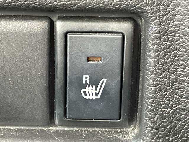 スズキ スペーシア カスタム HYBRID XS ターボ 福岡県 2018(平30)年 6.7万km ピュアホワイトパール/ブラック2トーン デュアルセンサーブレーキサポート　社外ナビ（ＡＶＩＣ－ＲＬ９０１）　バックカメラ　両側パワースライドドア　クルーズコントロール　シートヒーター　パドルシフト　フルセグＴＶ　ＣＤ／ＤＶＤ再生　ＥＴＣ