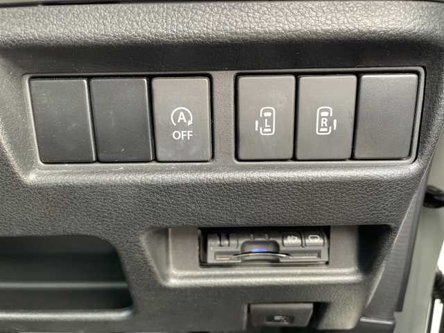 スズキ スペーシア カスタム HYBRID XS ターボ 福岡県 2018(平30)年 6.7万km ピュアホワイトパール/ブラック2トーン デュアルセンサーブレーキサポート　社外ナビ（ＡＶＩＣ－ＲＬ９０１）　バックカメラ　両側パワースライドドア　クルーズコントロール　シートヒーター　パドルシフト　フルセグＴＶ　ＣＤ／ＤＶＤ再生　ＥＴＣ