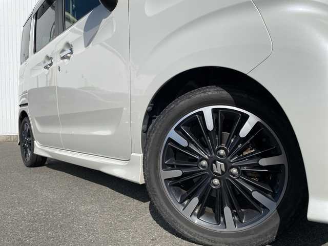 スズキ スペーシア カスタム HYBRID XS ターボ 福岡県 2018(平30)年 6.7万km ピュアホワイトパール/ブラック2トーン デュアルセンサーブレーキサポート　社外ナビ（ＡＶＩＣ－ＲＬ９０１）　バックカメラ　両側パワースライドドア　クルーズコントロール　シートヒーター　パドルシフト　フルセグＴＶ　ＣＤ／ＤＶＤ再生　ＥＴＣ