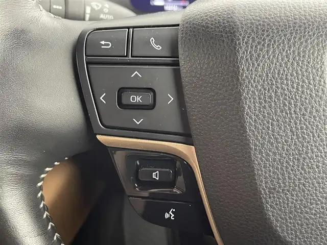 トヨタ クラウン スポーツ Z 道央・札幌 2024(令6)年 1.5万km パールⅡ ・４WD/・寒冷地仕様/・モデリスタエアロ（F/S/R）/・パノラマルーフ/・純正ナビゲーション/　BT/USB/フルセグ/Miracast/・ビルトインETC２．０/・デジタルインナーミラー/・ワイヤレス充電/・パノラミックビューモニター/・トヨタセーフティセンス/　PCS/LDA/BSM/PCS/PDA/RCTA/RCD/　PKSB/SEA/AVSP/RSA/・HUD/・レーダークルーズコントロール/・オートマチックハイビーム/・横滑り防止装置/・前後コーナーセンサー/・レーンキープアシスト/・パワーバックドア/・前席シートヒーター/ベンチレーション/・レザーシート/・オートライト/・LEDヘッドライト/・前席パワーシート（D席メモリー付）/・純正フロアマット/・スマートキー/・プッシュスタート/・保証書付き/・社外AW20インチ冬タイヤ/・純正AW夏タイヤ２１インチ積込