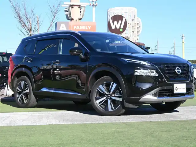 日産 エクストレイル G e－4ORCE 千葉県 2023(令5)年 2.4万km ダイヤモンドブラック エマージェンシーブレーキ/プロパイロット/インテリジェントクルーズコントロール/インテリジェントルームミラー/ヘッドアップディスプレイ/純正コネクトナビ/地デジTV/【Bluetooth接続】/アラウンドビューモニター/ドライブレコーダー（前後撮影）/前席パワーシート/シートヒーター/革巻きステアリング/ステアリングスイッチ/ETC/LEDヘッドライト/フォグライト/ウインカーミラー/コーナーセンサー/純正19インチアルミホイル/サイド/カーテンエアバッグ/インテリジェントキー
