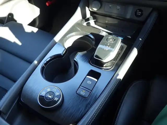 日産 エクストレイル G e－4ORCE 千葉県 2023(令5)年 2.4万km ダイヤモンドブラック エマージェンシーブレーキ/プロパイロット/インテリジェントクルーズコントロール/インテリジェントルームミラー/ヘッドアップディスプレイ/純正コネクトナビ/地デジTV/【Bluetooth接続】/アラウンドビューモニター/ドライブレコーダー（前後撮影）/前席パワーシート/シートヒーター/革巻きステアリング/ステアリングスイッチ/ETC/LEDヘッドライト/フォグライト/ウインカーミラー/コーナーセンサー/純正19インチアルミホイル/サイド/カーテンエアバッグ/インテリジェントキー