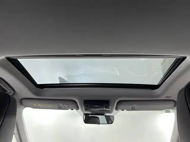 レクサス ＲＸ 450hL 佐賀県 2018(平30)年 3.6万km ソニッククォーツ ワンオーナー/純正12.3インチナビ/フルセグTV/CD/DVD/Bluetooth/全方位カメラ/サンルーフ/衝突被害軽減システム/レーダークルーズコントロール/レーンアシスト/ブラインドスポットモニター/先行車発進告知機能/ヘッドアップディスプレイ/クリアランスソナー/オートライト/オートマチックハイビーム/3眼LEDヘッドライト/LEDフォグライト/電子パーキング/ブレーキホールド/横滑り防止装置/ビルトインETC2.0/パワーバックドア/電動格納サードシート/運転席・助手席パワーシート/運転席・助手席シートヒーター/運転席・助手席エアシート/レザーシート/ステアリングヒーター/ISOFIX対応シート/純正フロアマット/純正20インチアルミホイール