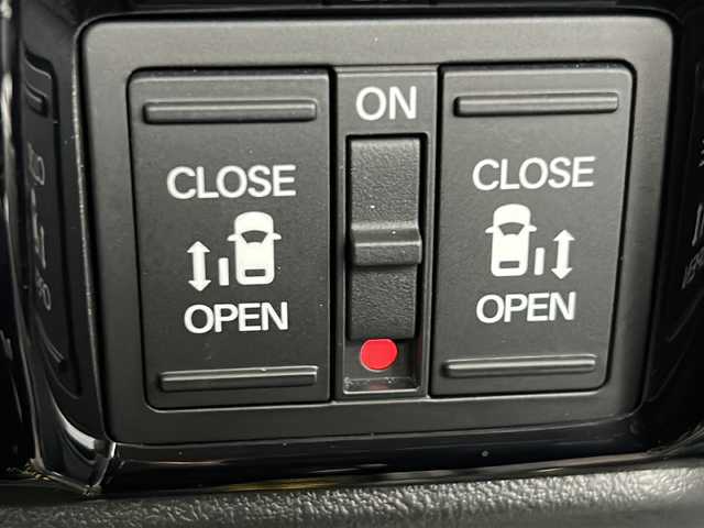 ホンダ Ｎ ＢＯＸ カスタム コーディネートスタイル 岐阜県 2023(令5)年 1.4万km グレー ワンオーナー/純正ナビ/フルセグTV/AM/FM/Bluetooth/バックカメラ/ビルトインETC/アダプティブクルーズコントロール/前後ドラレコ/両側電動スライドドア/シートヒーター(D/N)/プリクラッシュセーフティー/クリアランスソナー/衝突軽減ブレーキ/横滑り防止装置/レーンキープアシスト/路外逸脱抑制機能/Honda Total Care/スマートキー/プッシュスタート/革巻きステアリング