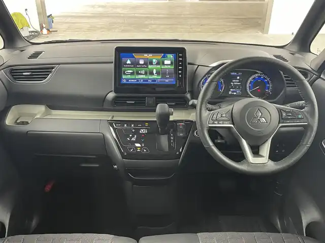 三菱 デリカミニ G プレミアム 熊本県 2023(令5)年 0.1万km アメジストブラック バンパーガード/純正ディスプレイオーディオ/・Bluetooth/USB/Apple CarPlay/Android Auto/・全方位カメラ/衝突軽減ブレーキ/車線逸脱警報/速度標識表示/道路標識表示/MI-PILOT/コーナーセンサー/インテリジェントルームミラー/両側パワースライドドア/ハーフレザーシート/・D/Nシートヒーター/ステアリングヒーター/両側パワースライドドア/ビルトインETC/オートライト/LEDヘッドライト/フォグランプ/ヘッドライトレベライザー/電子パーキング/純正フロアマット/スマートキー/プッシュスタート