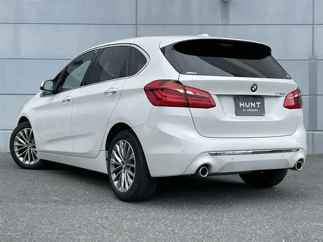 ＢＭＷ ２１８ｄ アクティブツアラー ラグジュアリー 千葉県 2020(令2)年 3.9万km ミネラルホワイト レザーシート/電動リアゲート/iDrive/(Bluetooth/USB)/インテリジェントセーフティ/バックカメラ/PDC/速度警告/メモリー付パワーシート/シートヒーター/コンフォートアクセス/ETC/純正フロアマット/純正17インチアルミホイール/保証書/取扱説明書/スペアキー